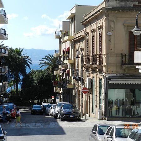 La Casa Di Anna B&B Reggio di Calabria Bagian luar foto